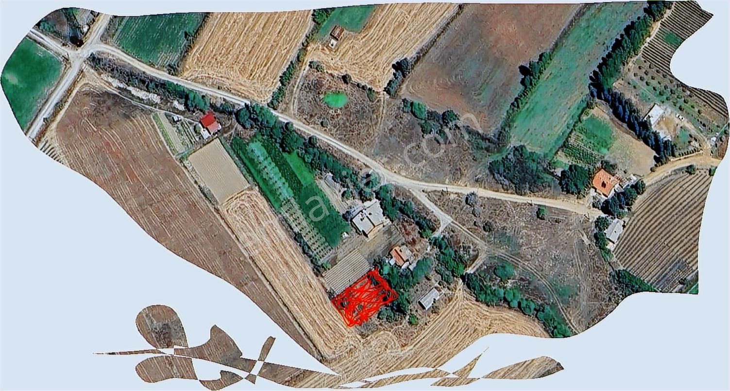 Özpınar,dan Arsa Gibi Sulu-tarla 229 M2 Yolu Var...!