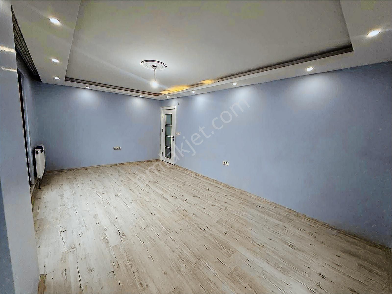Çırçır Mahallesi 2+1 Kat-1 / 80m2 Metroya Yürüme Mesafesinde...