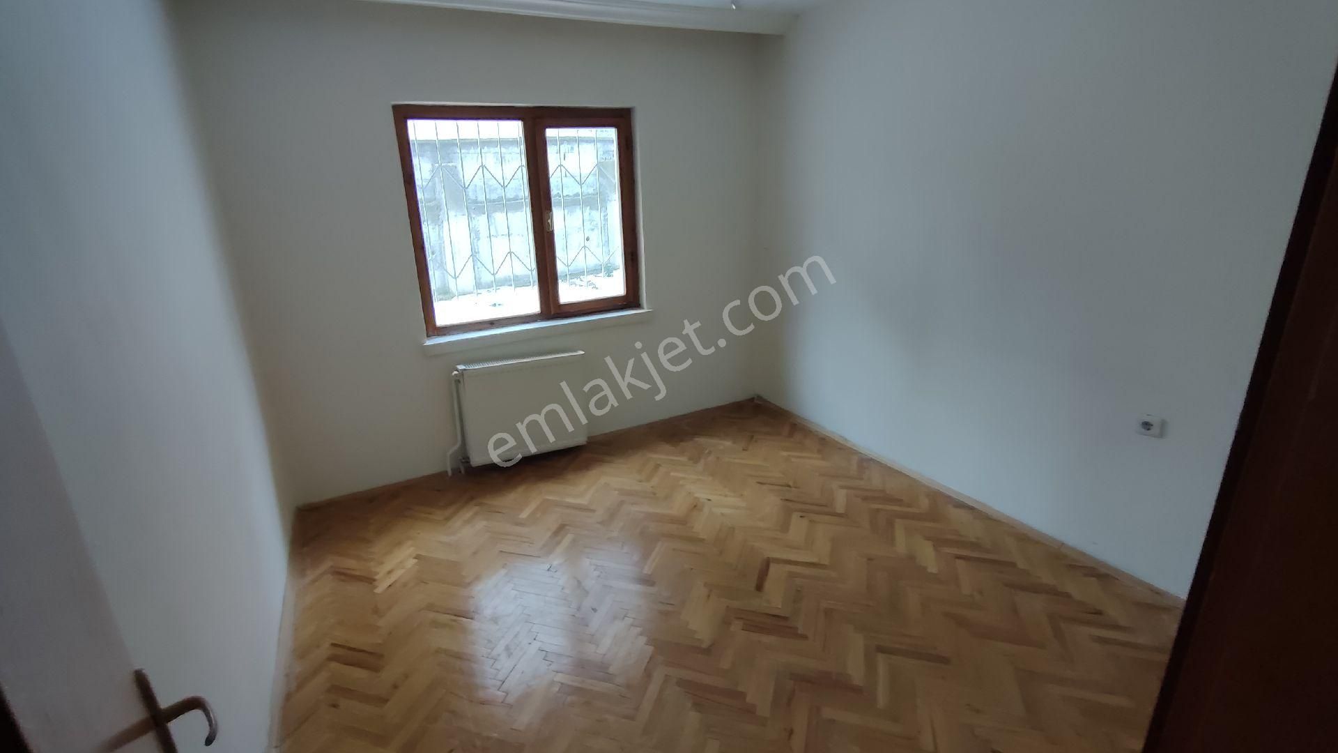 Atanora Vadiden Trt Panora Yakını 3 Cepheli Kombili Cadde Yakını Balkonlu Boş 3+1 - Görsel 12