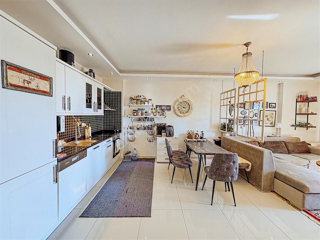 Kestel 1+1 Deniz Manzaralı Eşyalı Full Aktiviteli Fırsat Daire - Görsel 5