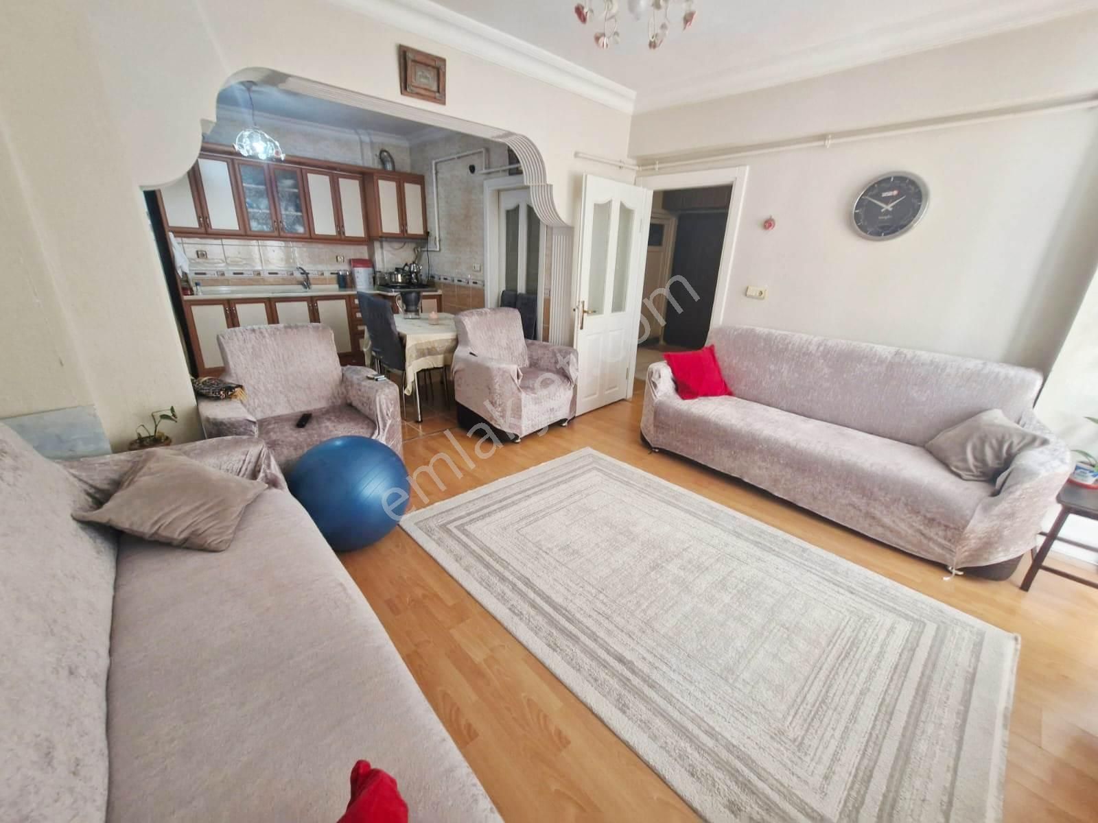 Mevlana Cami Yakını Satılık 3. Kat Amerikan Mutfak Krediye Uygun - Görsel 4