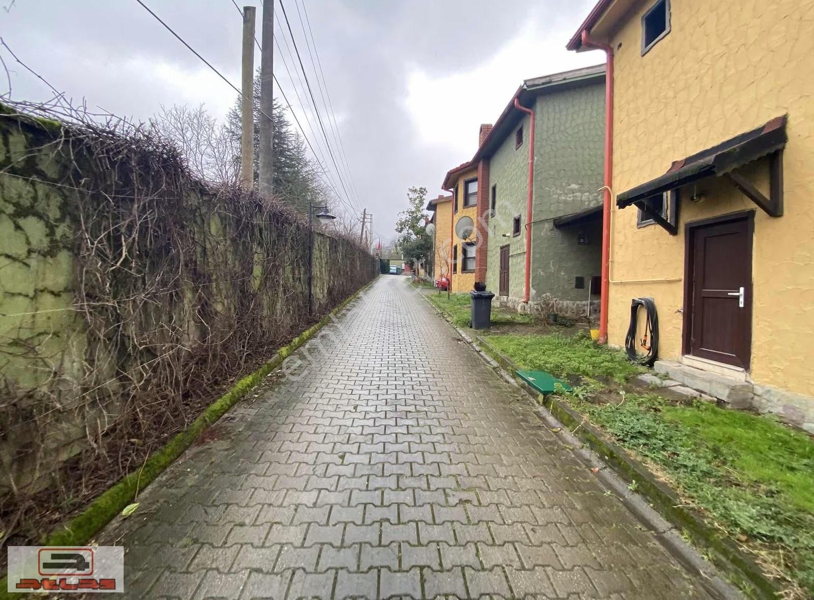 Atlas Emlak Kartepe Balaban Eşyalı Kiralık Villa - Görsel 3