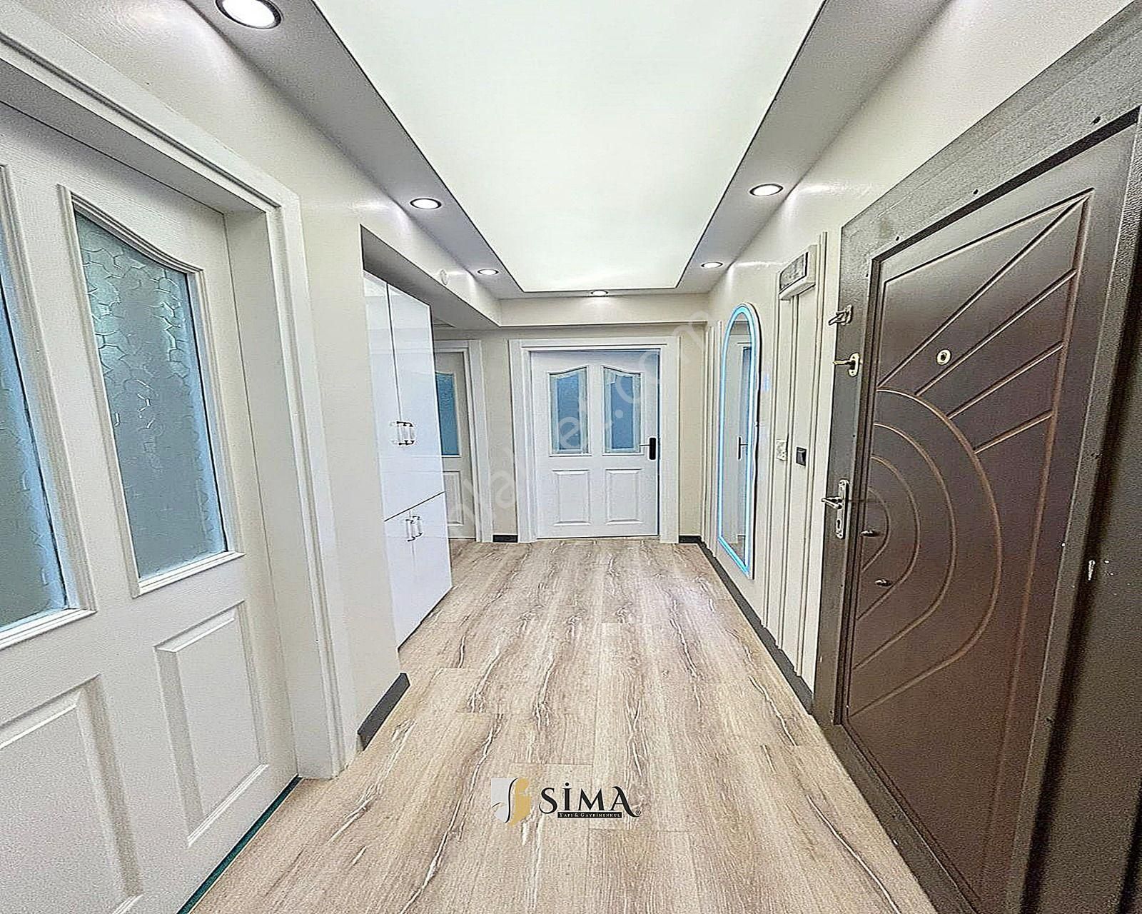 Metrobüse Yakın Krediye Uygun İskanlı Bahçe Kullanımlı Dekorlu 2+1 Satılık Daire - Görsel 8