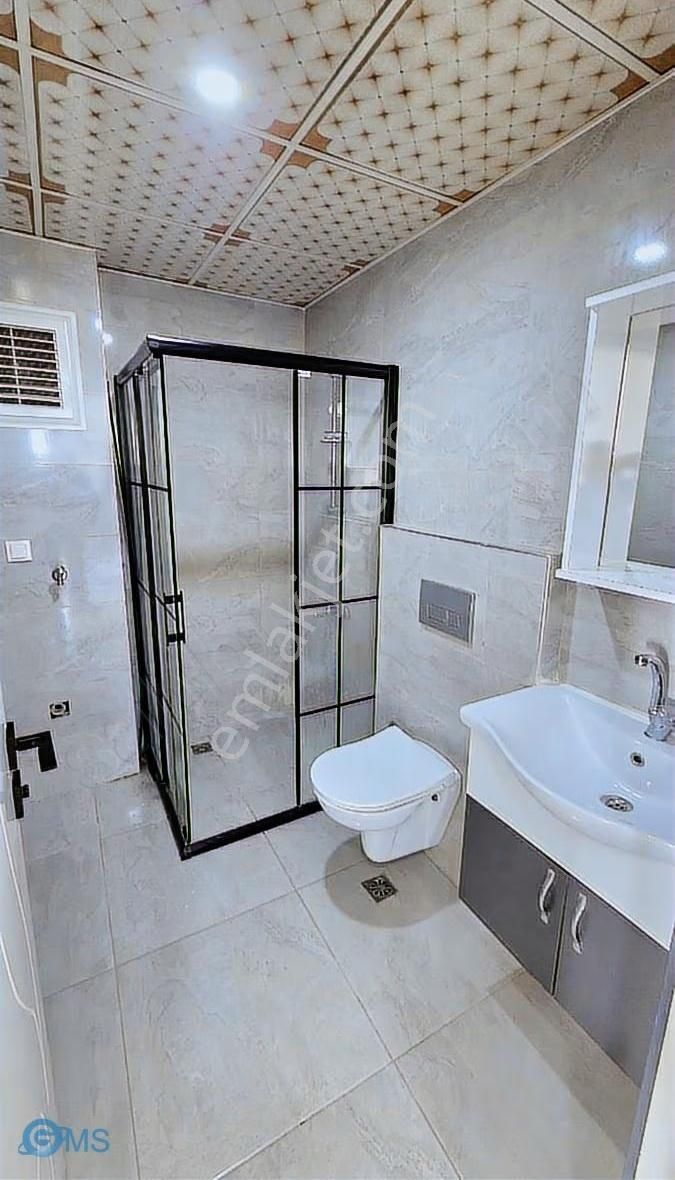 Şelale Mahallesinde 4.katta Asansörlü 2+1 80m² Fırsat Daire - Görsel 3