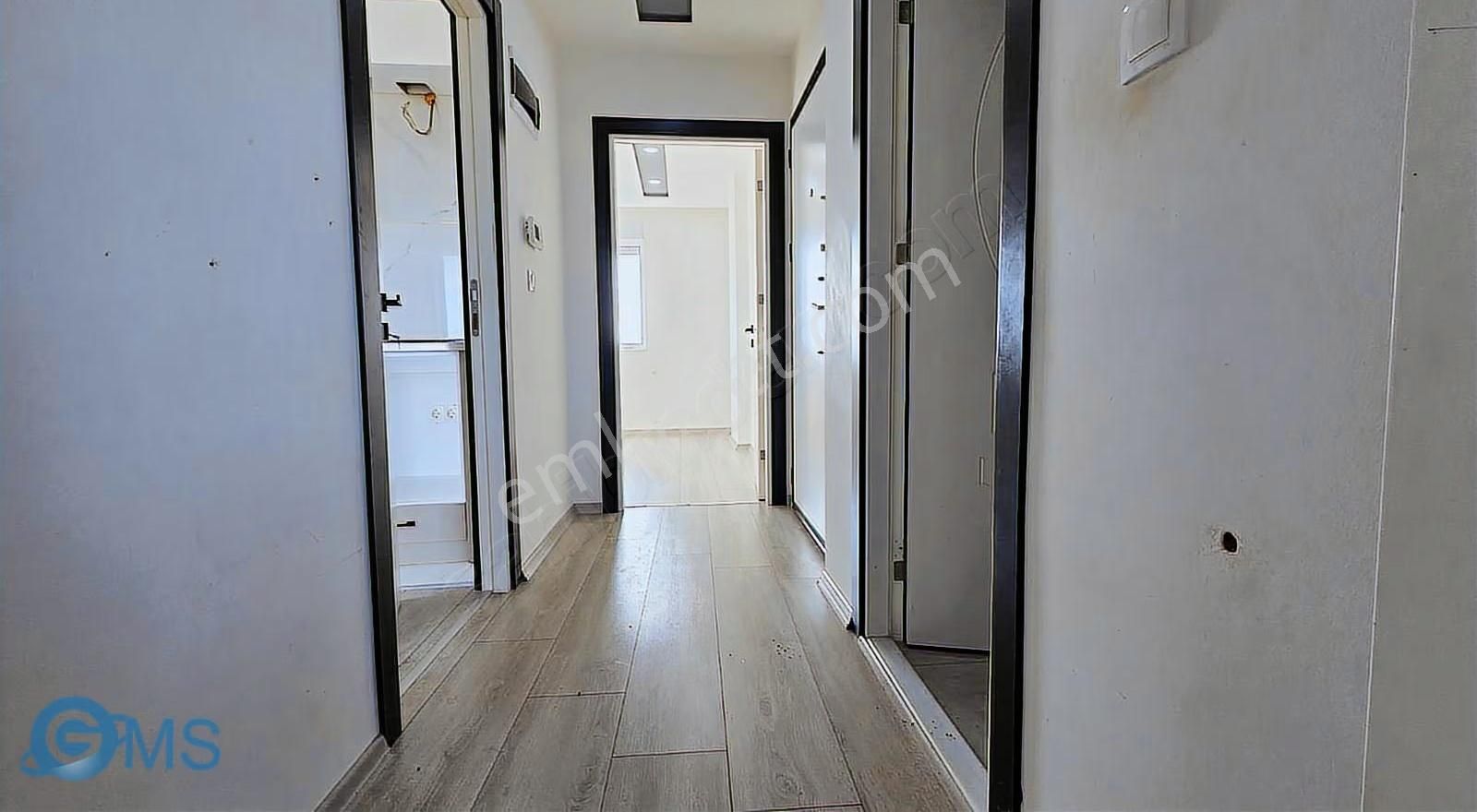 Şelale Mahallesinde 4.katta Asansörlü 2+1 80m² Fırsat Daire - Görsel 14