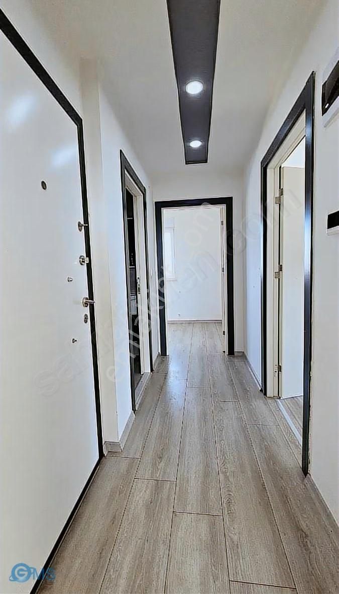 Şelale Mahallesinde 4.katta Asansörlü 2+1 80m² Fırsat Daire - Görsel 8