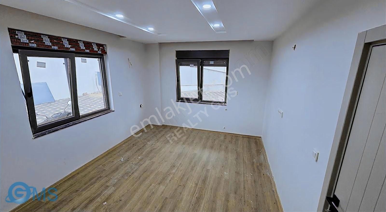 Şelale Mahallesinde Giriş Kat 1+1 70m² Ayrı Mutfaklı Fırsat - Görsel 3