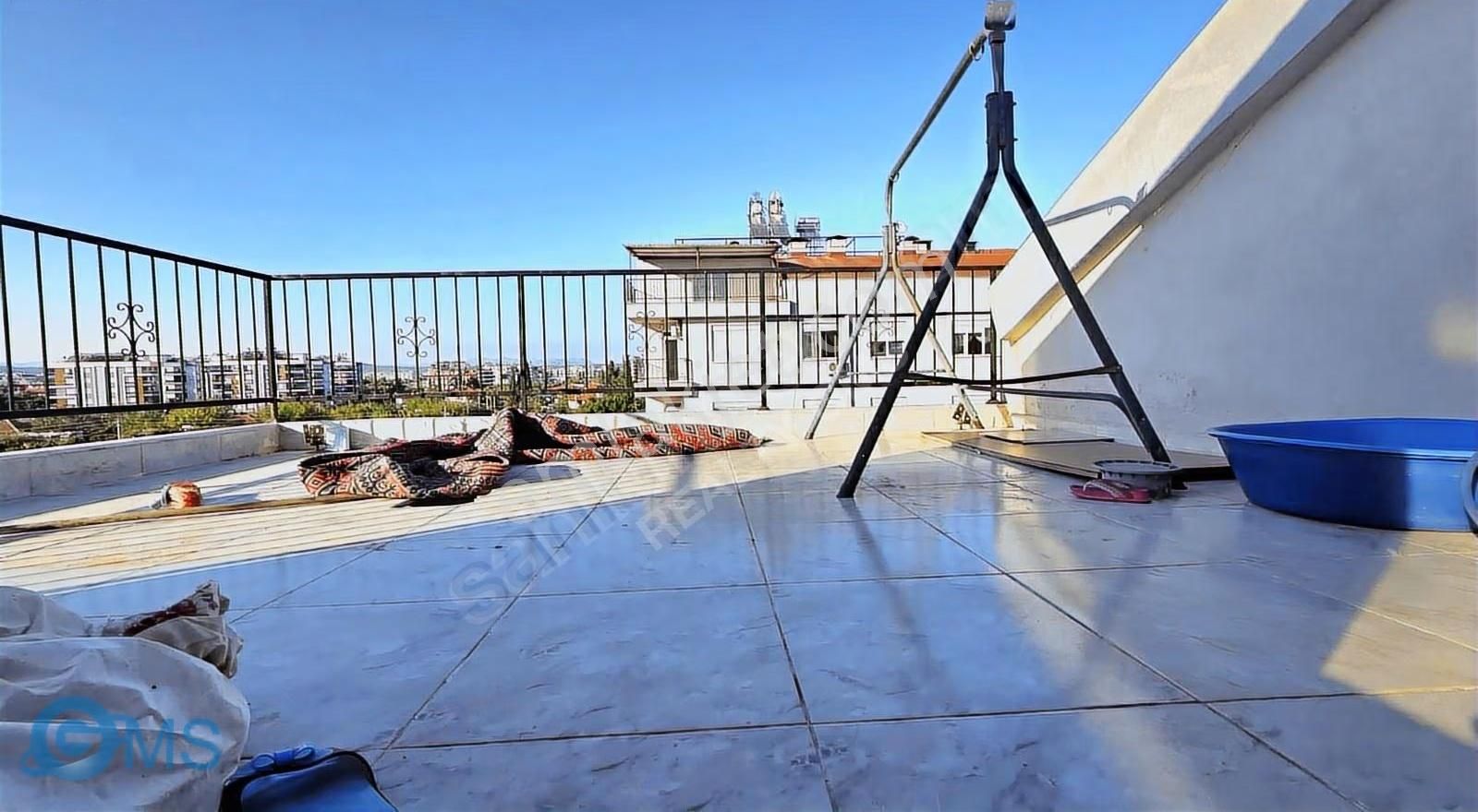 Hüsnükarakaş Mahallesinde 3.katta Asansörlü 5+1 180m² Dublexs - Görsel 3