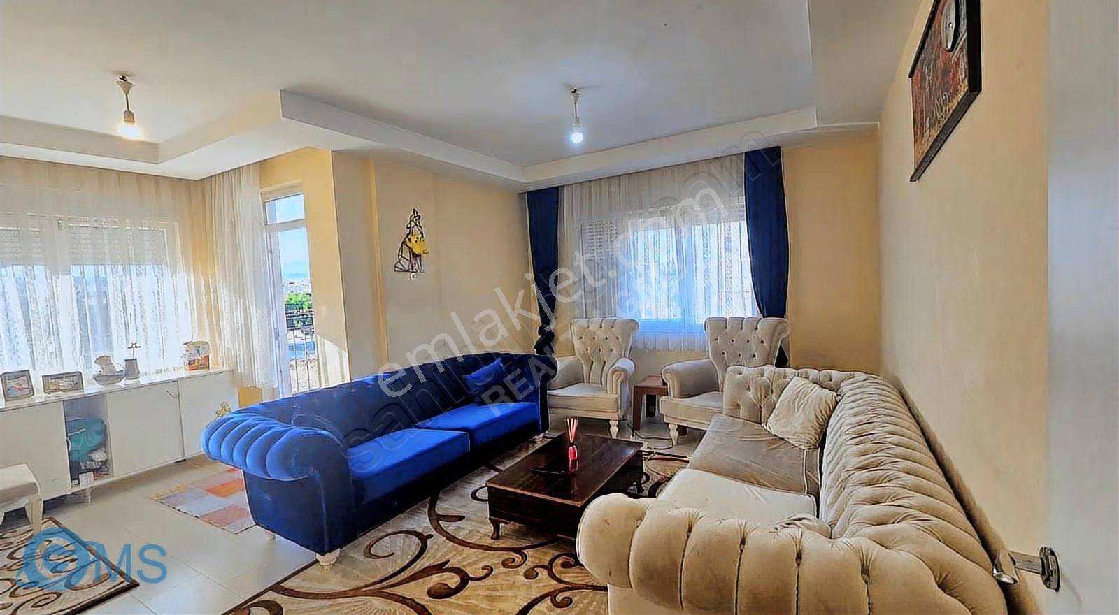 Hüsnükarakaş Mahallesinde 3.katta Asansörlü 5+1 180m² Dublexs