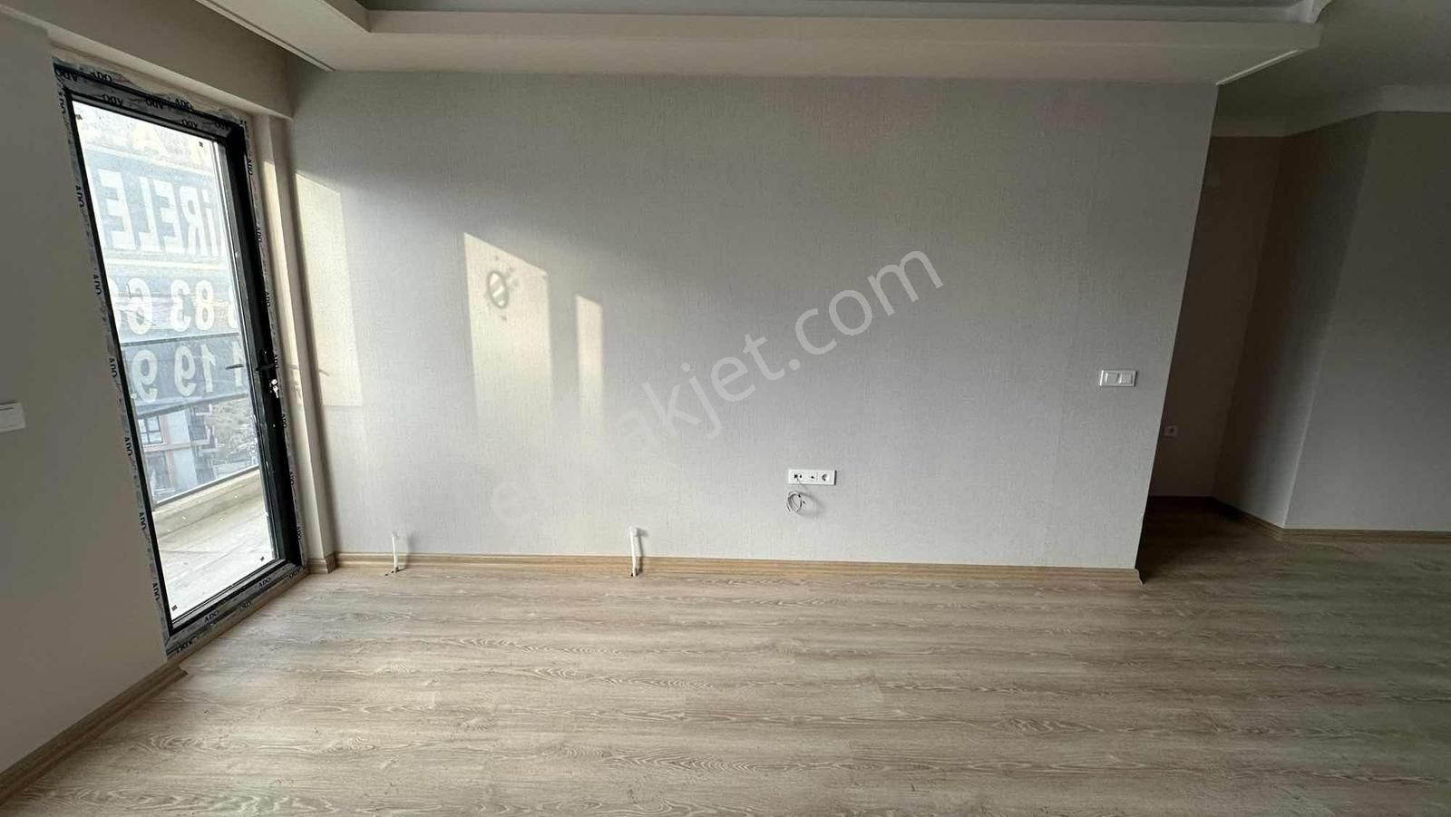Alaçatı'dan Yüksek Kredili/iskanlı/geniş Oturumlu Lüks 1+1 - Görsel 15