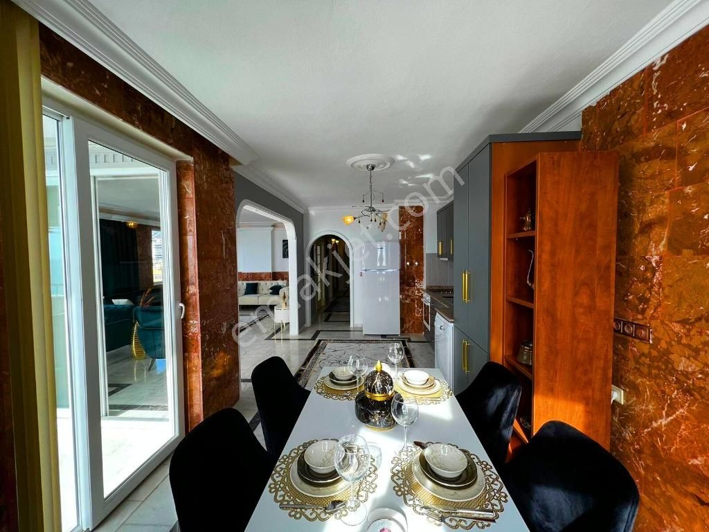 Alanya Mahmutlar 3+2 250m2 Denize Sıfır Full Lüks Eşyalı Dubleks - Görsel 13