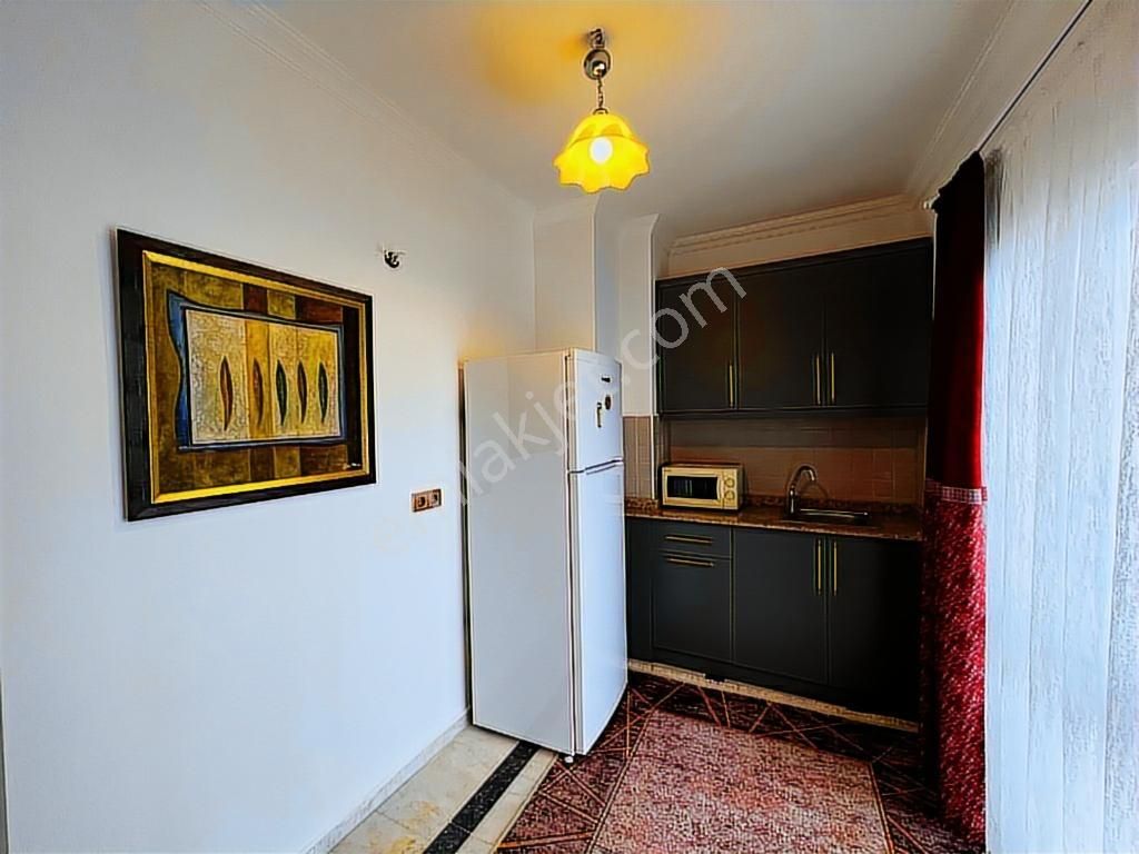 Alanya Mahmutlar 3+2 250m2 Denize Sıfır Full Lüks Eşyalı Dubleks - Görsel 10