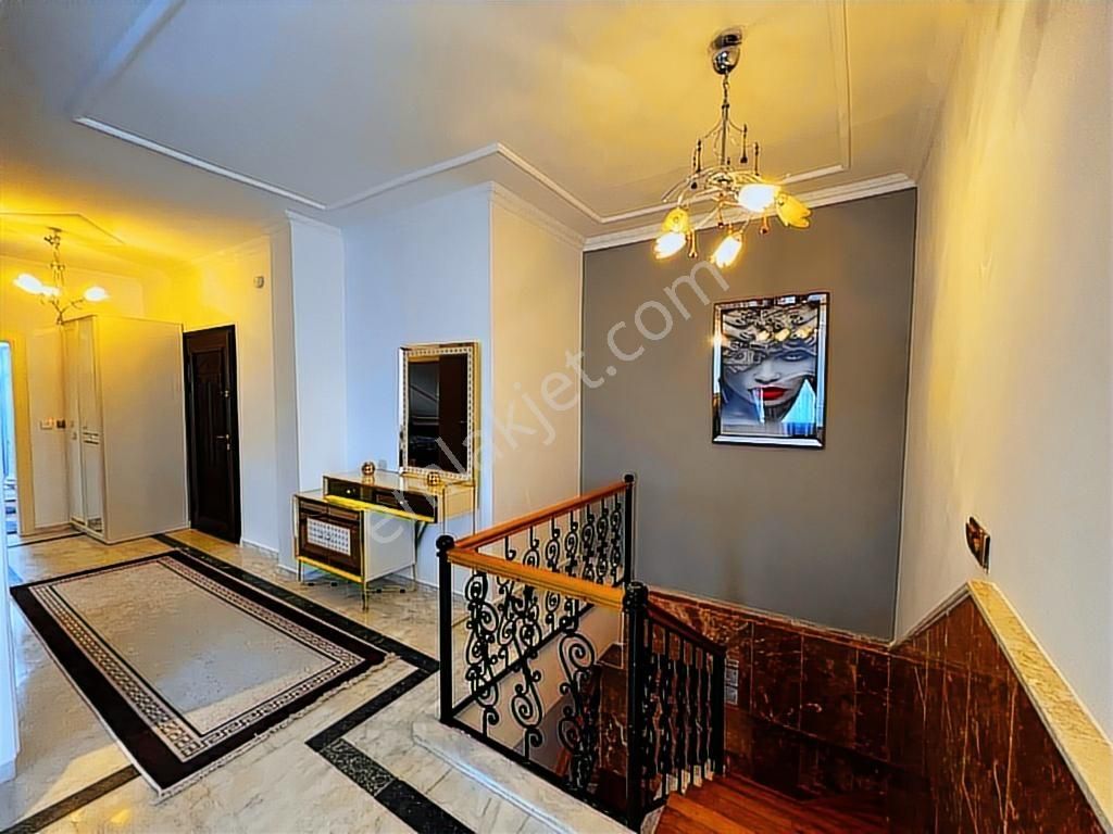 Alanya Mahmutlar 3+2 250m2 Denize Sıfır Full Lüks Eşyalı Dubleks - Görsel 27