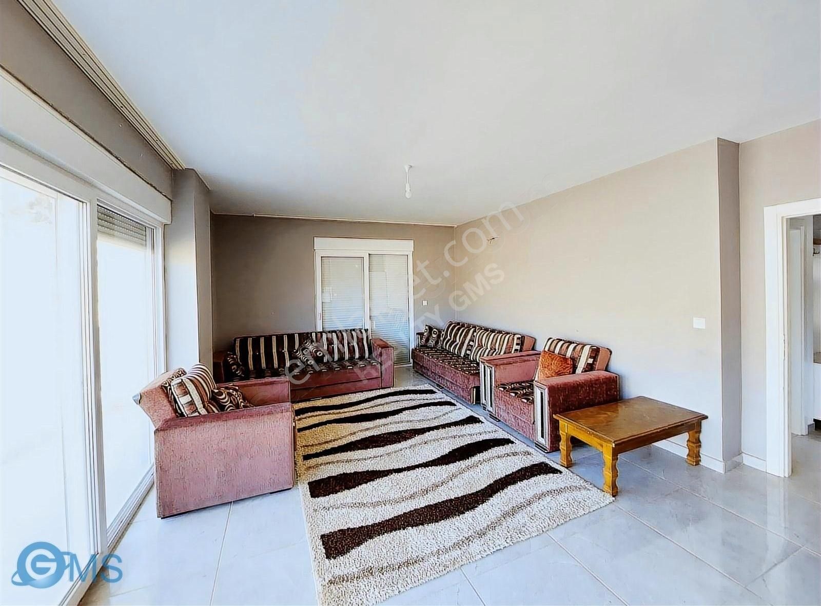 Menderes Mahallesinde 1.katta 2+1 90m² Kelepir Daire