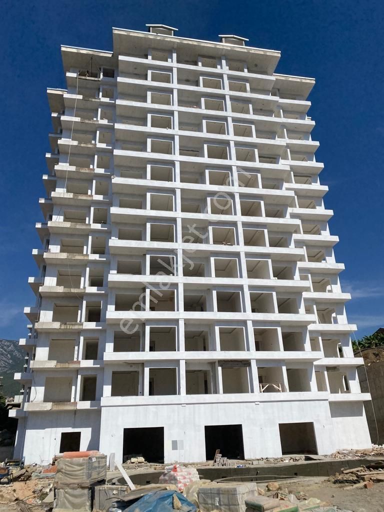 Alanya Mahmutlar 1+1 55m2 Full Aktiviteli Yüksek Kat Daire - Görsel 3