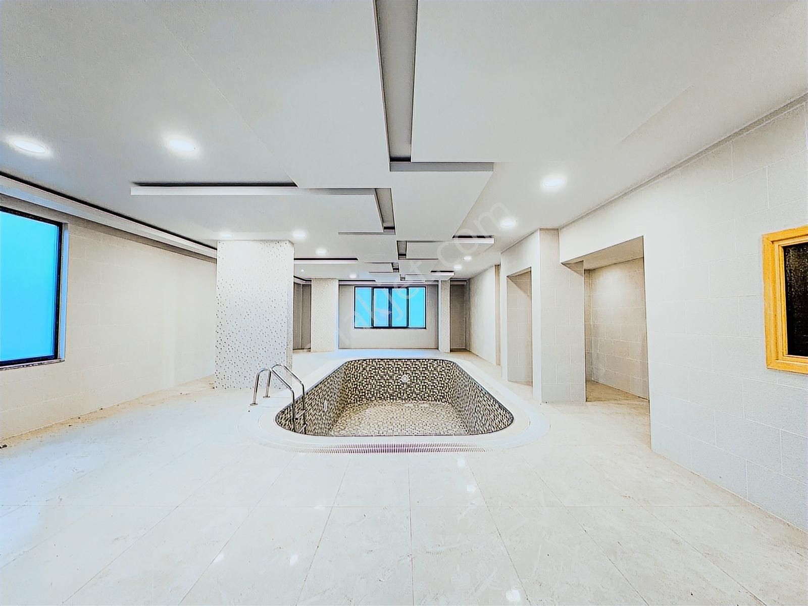 Alanya Merkezde 3+1 İkamete Uygun Düz Ayak Ayrı Mutfak!! - Görsel 2