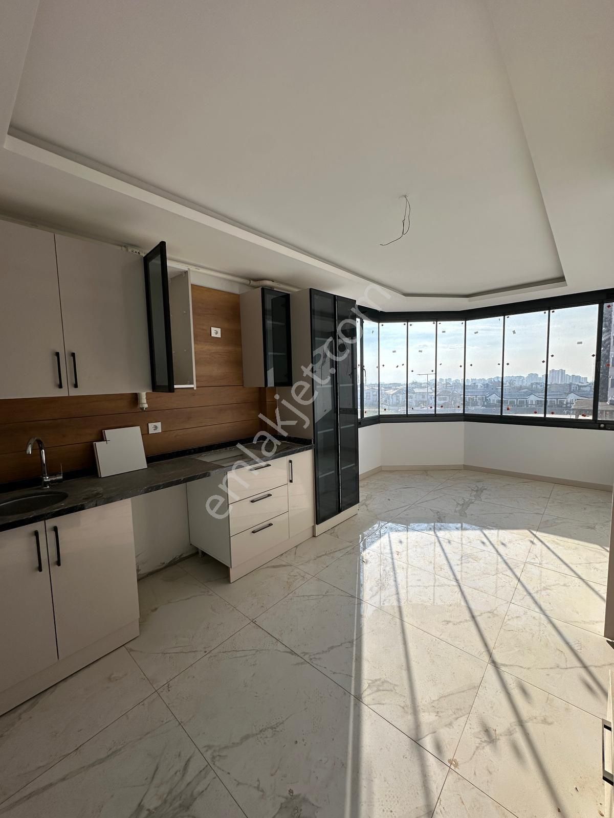 Çınarlıda Bulvar Üstü Ultra Lüks 3+1 Kombili Kiralık Daire - Görsel 4