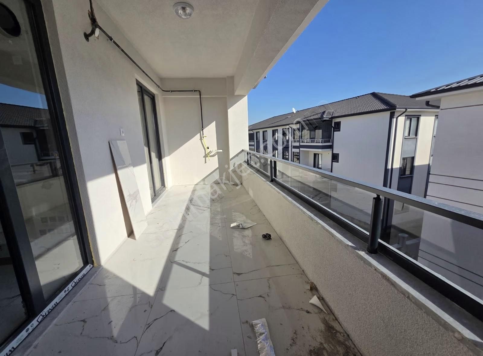 Vural Emlaktan Ömerciklerde Sıfır 2+1 Daire - Görsel 9