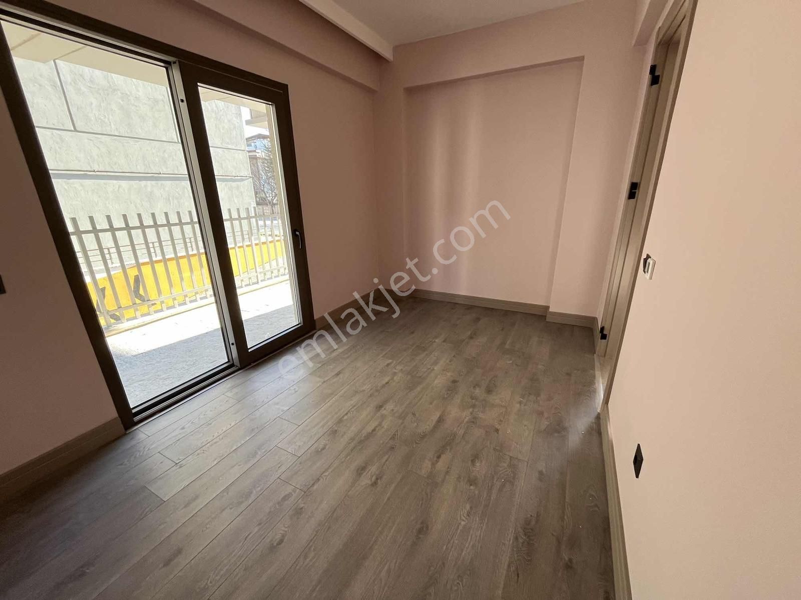 Gazze Caddesi Point Meram'da 2+1 Satılık Daire - Görsel 2