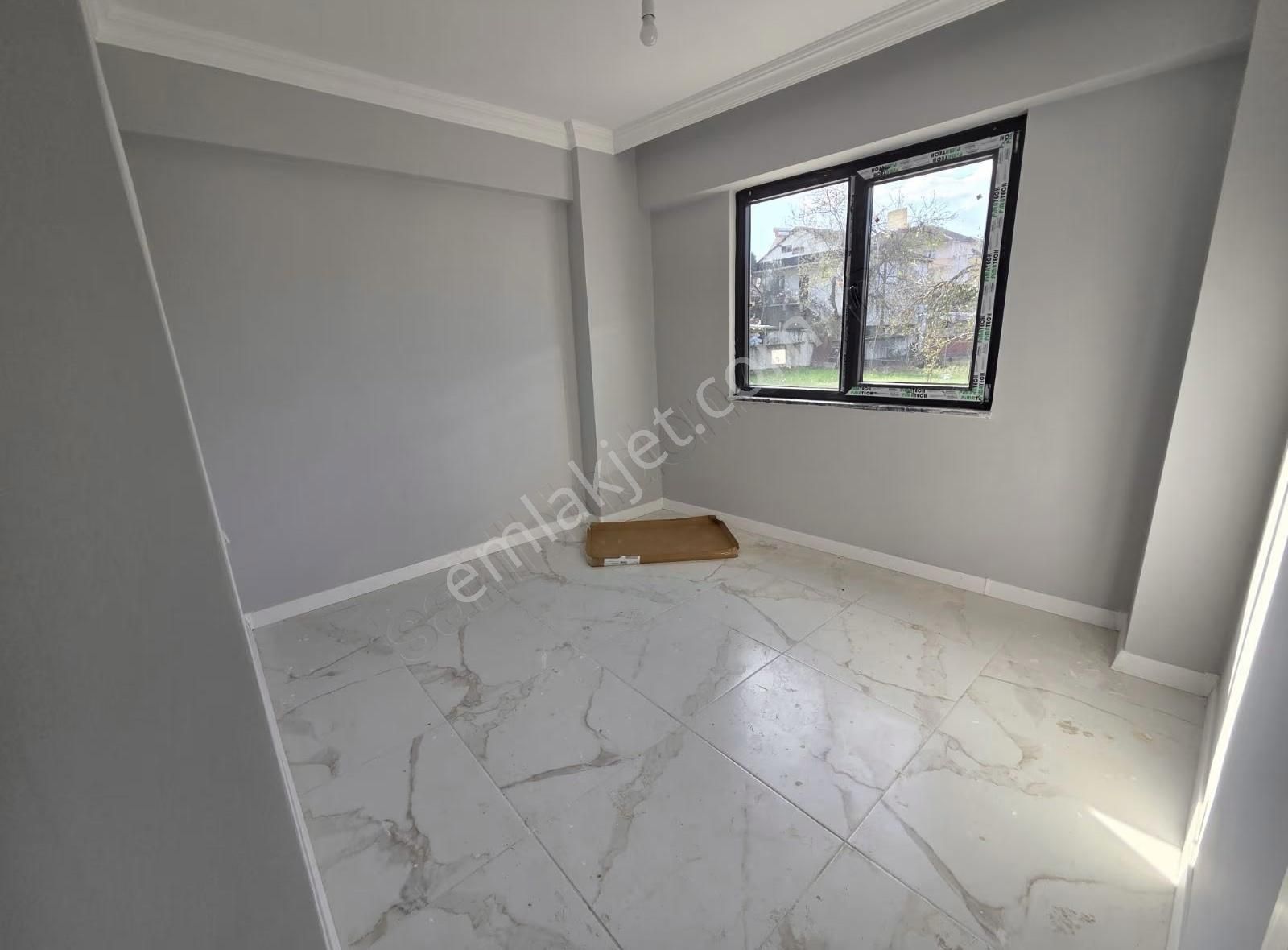 Vural Emlaktan Merkezi Konum Geniş 1+1 Daire - Görsel 2