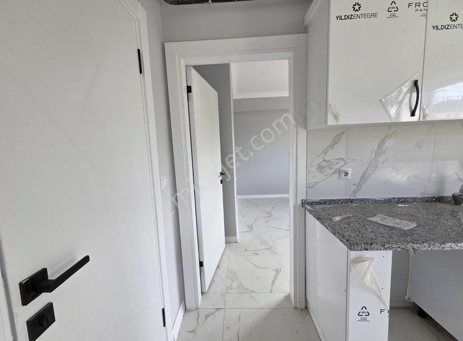 Vural Emlaktan Merkezi Konum Geniş 1+1 Daire - Görsel 3