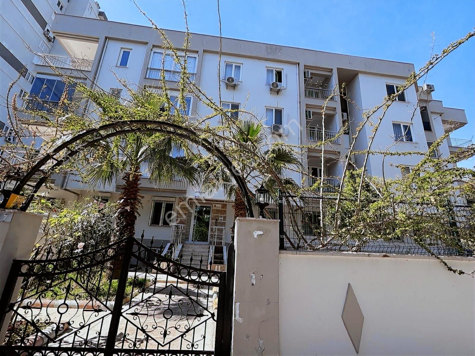 Güzeloba Örnekköy 2+1 Full Eşyalı-site İçinde Kiralık Daire - Görsel 2