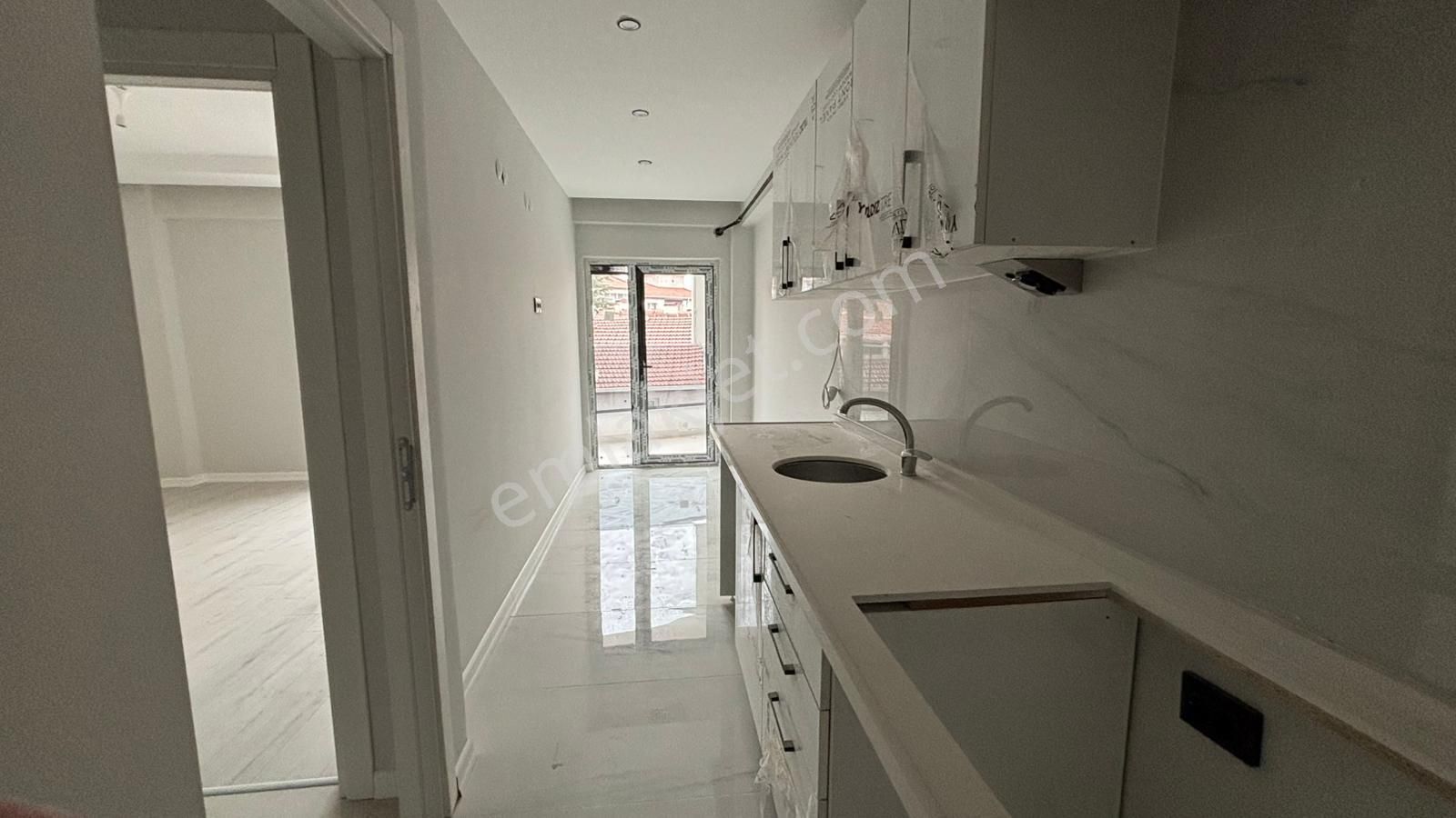 Recep Ümit Emlak'tan Şirintepe Yaylapınar Caddesi Yakını Satılık Lüks 2+0 Daireler Nü - Görsel 8