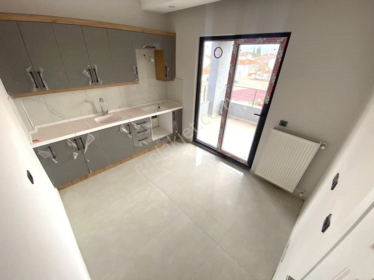 🏡aktiften Cumhuriyette Yatırımcıların Dikkatine!! Ara Kat Geniş Balkonlu Satılık 2+1 Daire - Görsel 2