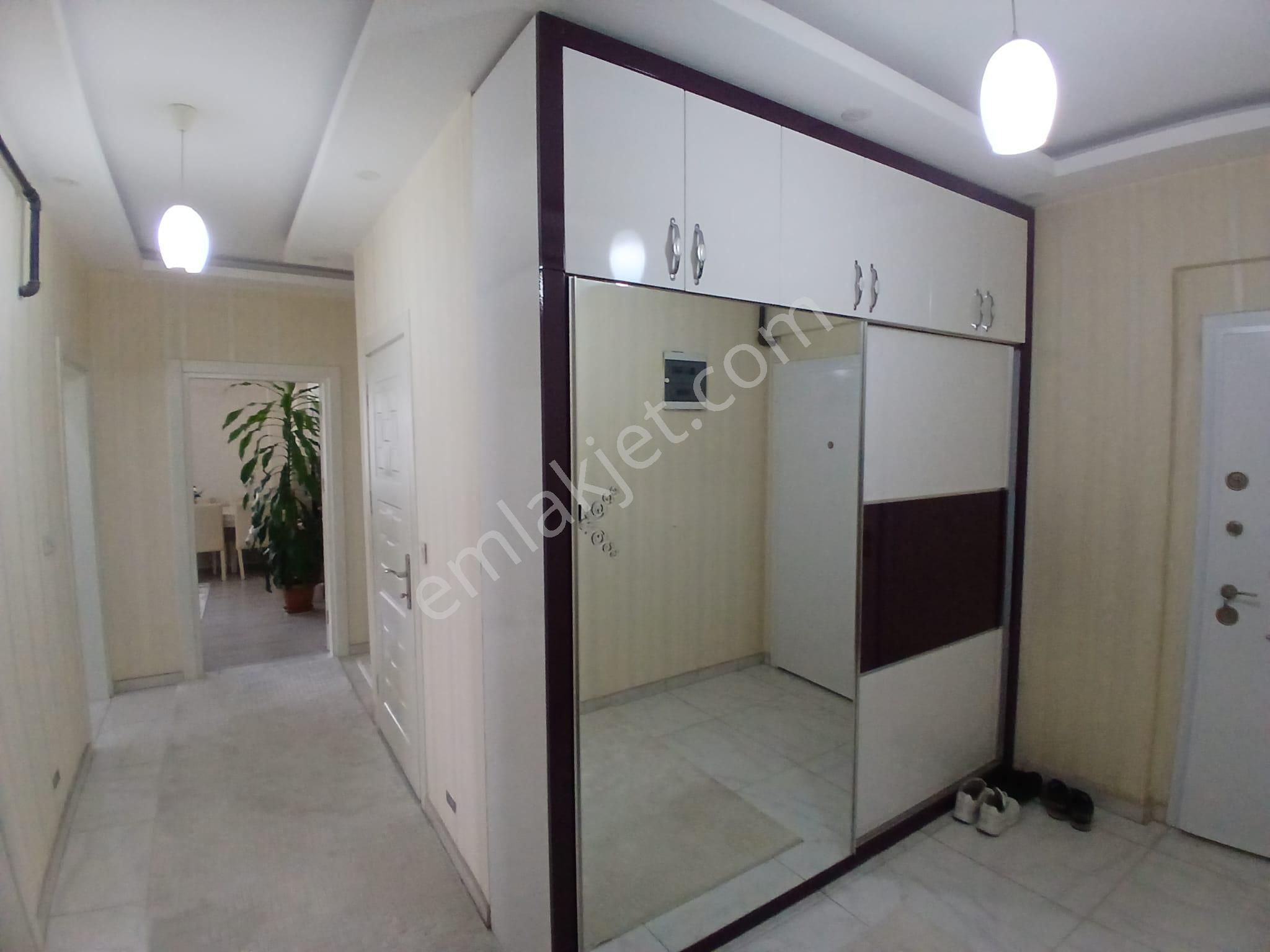 Akçay Emlak'tan Akşehir Gazi Mahallesinde Yerden Isıtma Asansörlü Satılık 3+1 Daire - Görsel 22