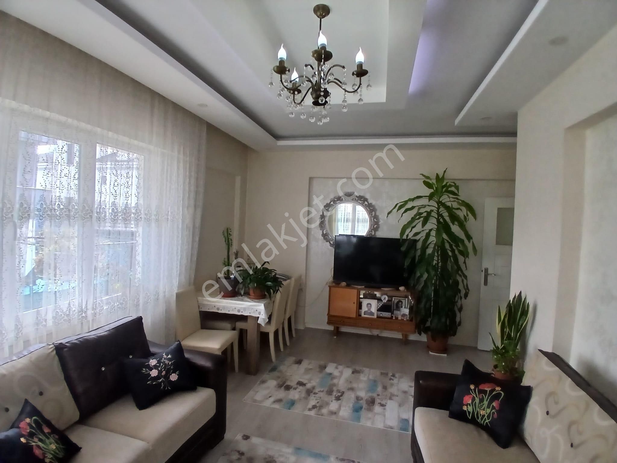 Akçay Emlak'tan Akşehir Gazi Mahallesinde Yerden Isıtma Asansörlü Satılık 3+1 Daire - Görsel 8