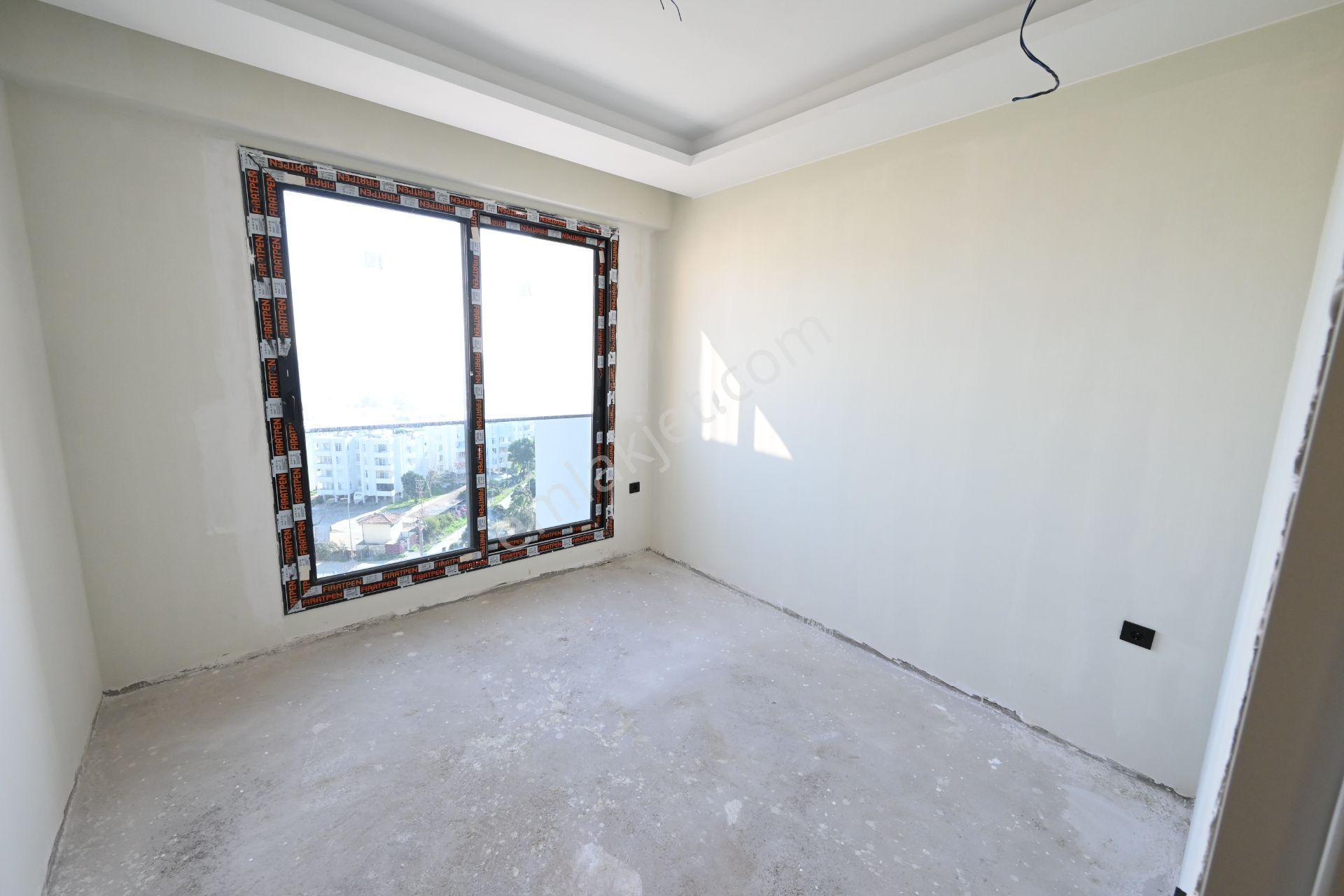 Üstünkent'ten Çeşmeli'de Satılık Deniz Manzaralı 1+1 Sıfır Daire - Görsel 9