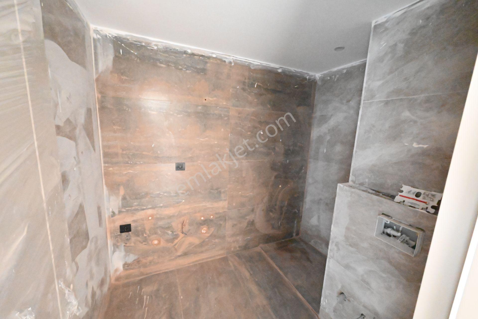 Üstünkent'ten Çeşmeli'de Satılık Deniz Manzaralı 1+1 Sıfır Daire - Görsel 12