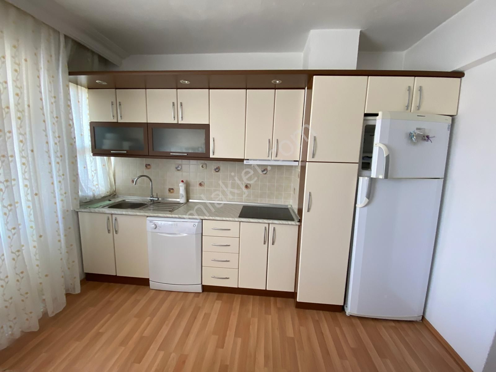 Korkuteli Merkezde Eşyalı Satılık 2+1 Daire - Görsel 9