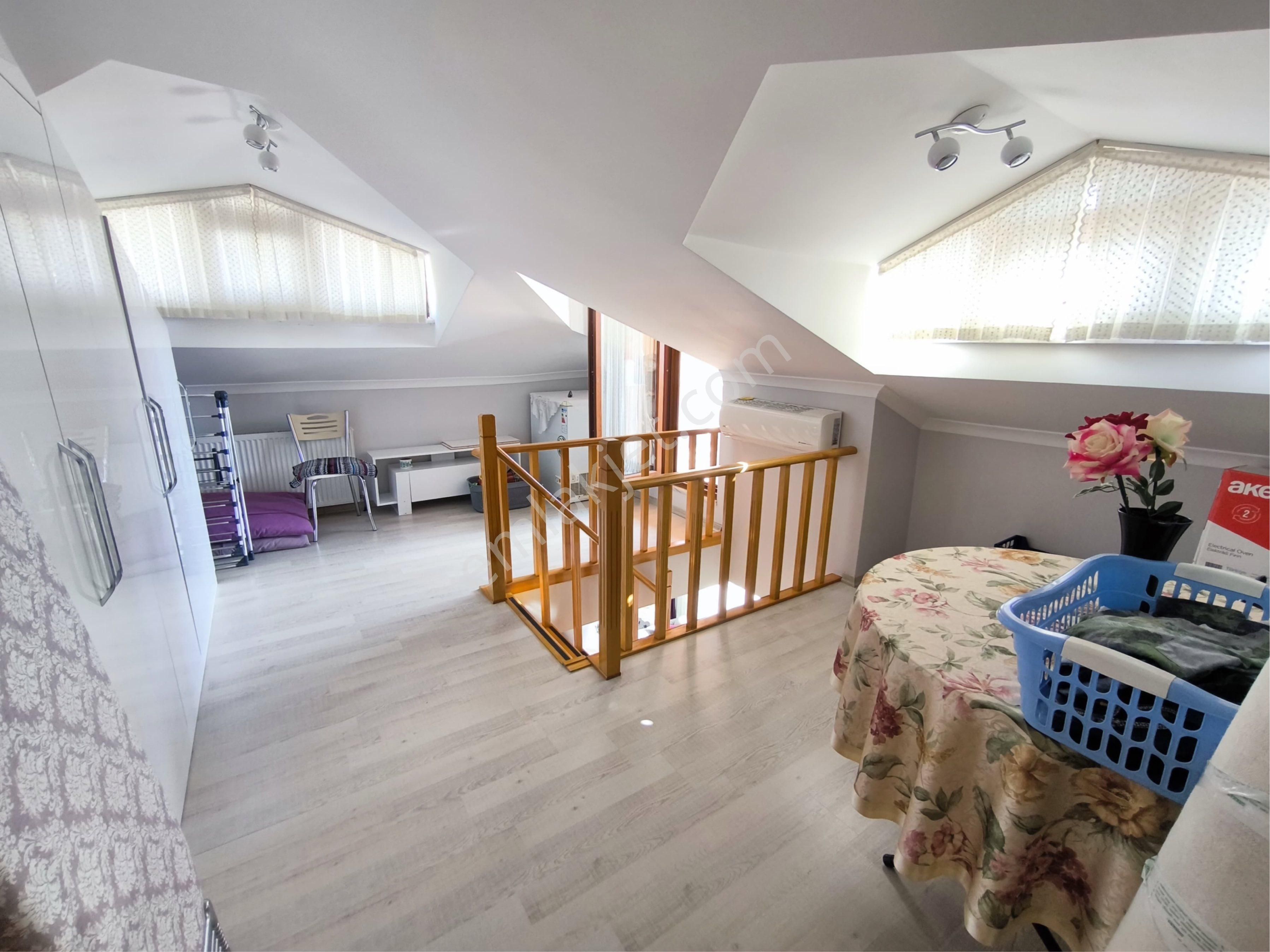 Ümraniye Çarşıya Yakın 3+2 İskanlı Teraslı Çift Giriş Dublkes - Görsel 16