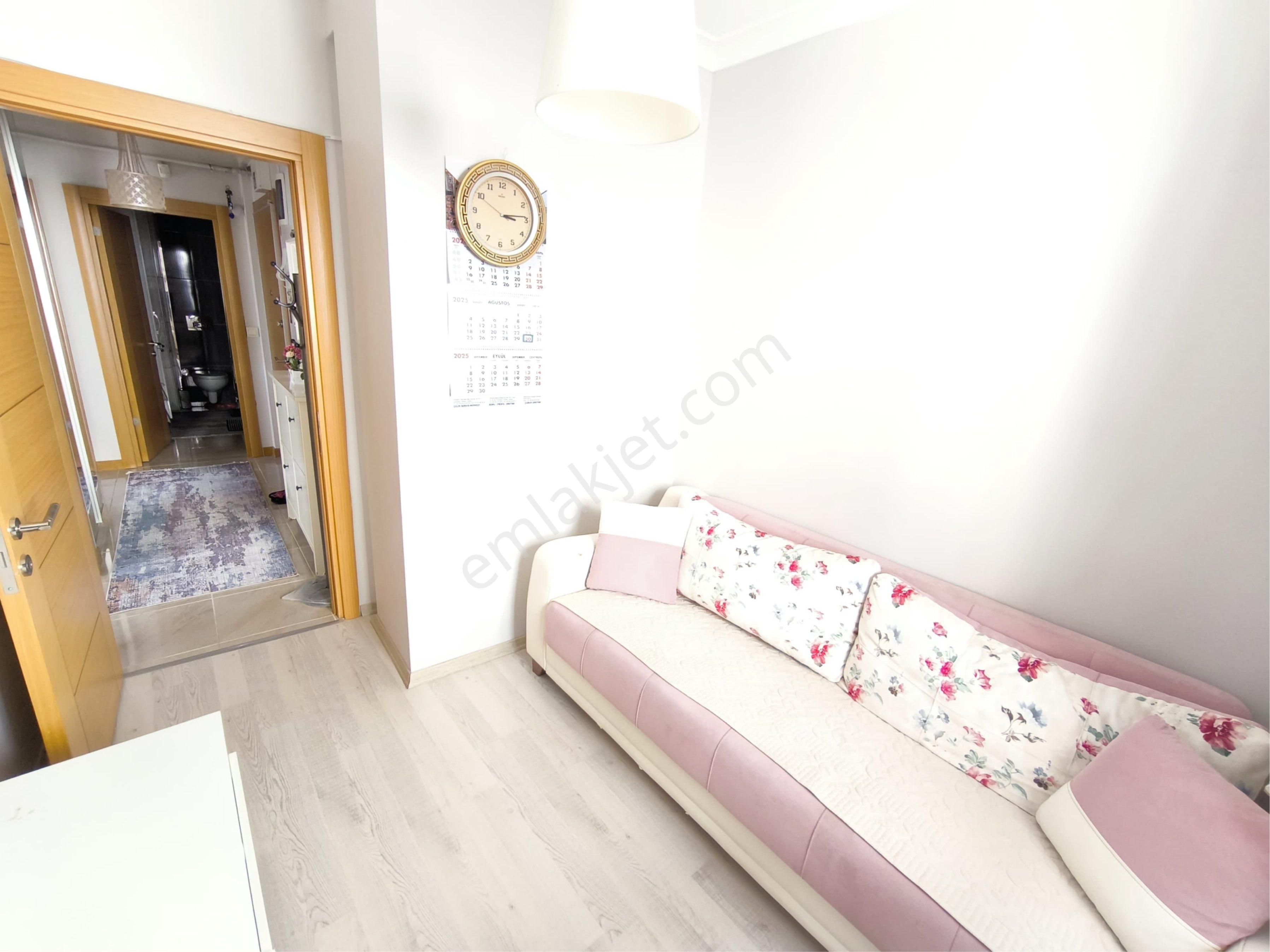 Ümraniye Çarşıya Yakın 3+2 İskanlı Teraslı Çift Giriş Dublkes - Görsel 9