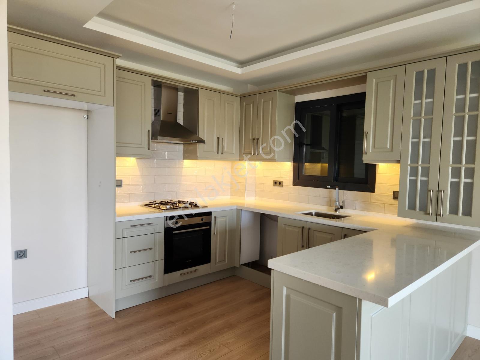 Panoramik Deniz Manzaralı Havuzlu Butik Sitede Satılık Villalar - Görsel 19