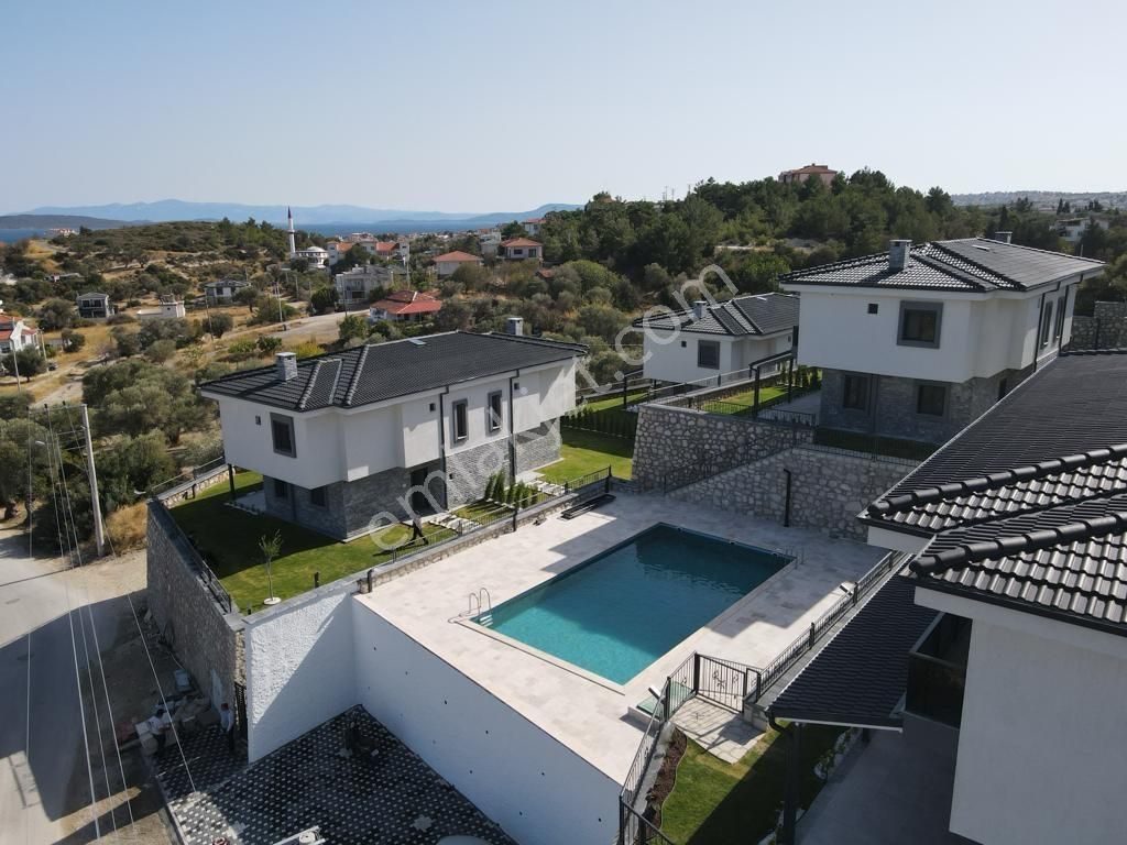 Panoramik Deniz Manzaralı Havuzlu Butik Sitede Satılık Villalar - Görsel 12