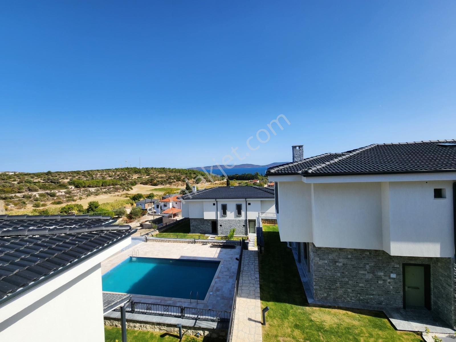 Panoramik Deniz Manzaralı Havuzlu Butik Sitede Satılık Villalar - Görsel 24