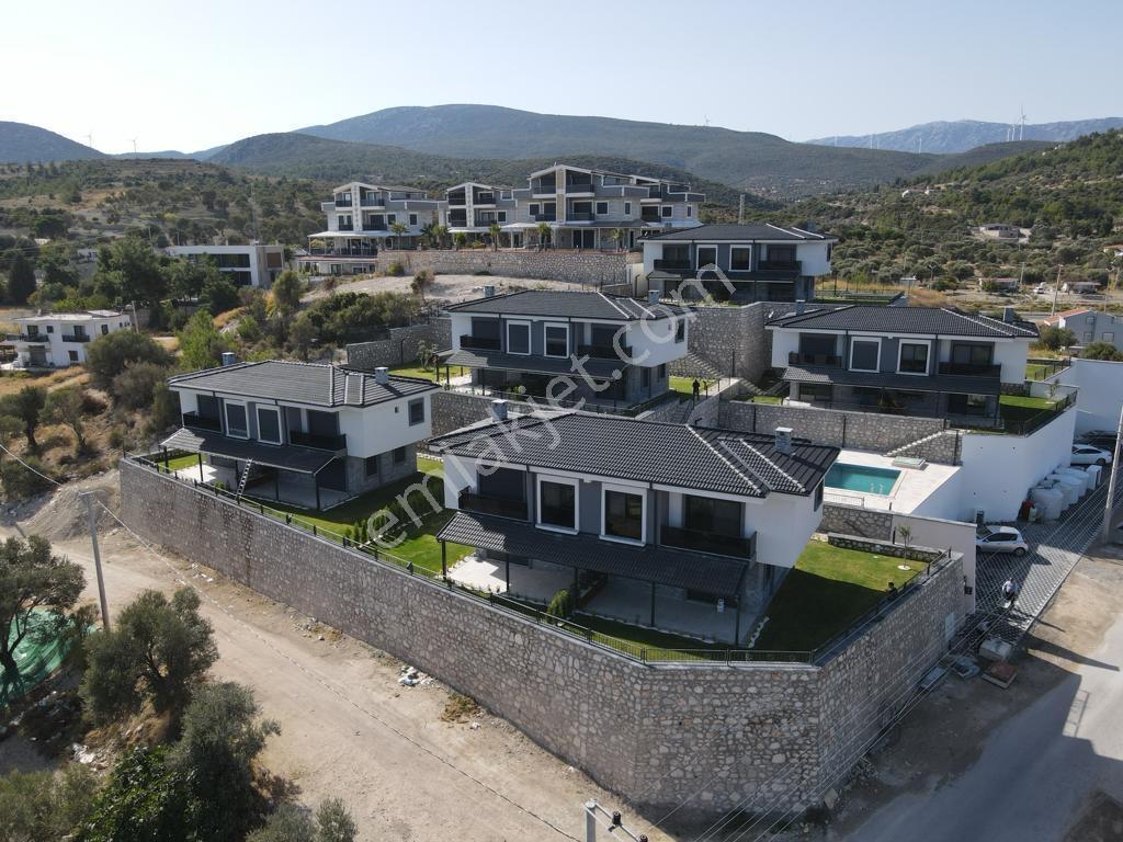 Panoramik Deniz Manzaralı Havuzlu Butik Sitede Satılık Villalar - Görsel 22