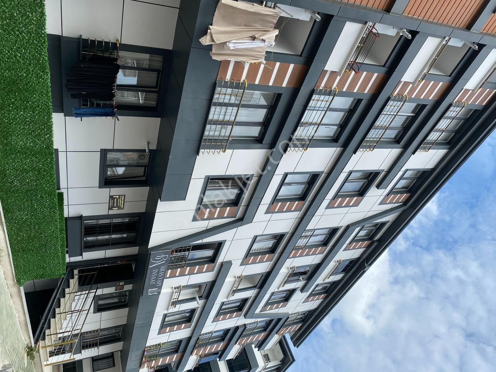 Lidya Emlak'tan Merkez'de 1+1 80m2 Ters Dublex Kiralık Büro Ofis