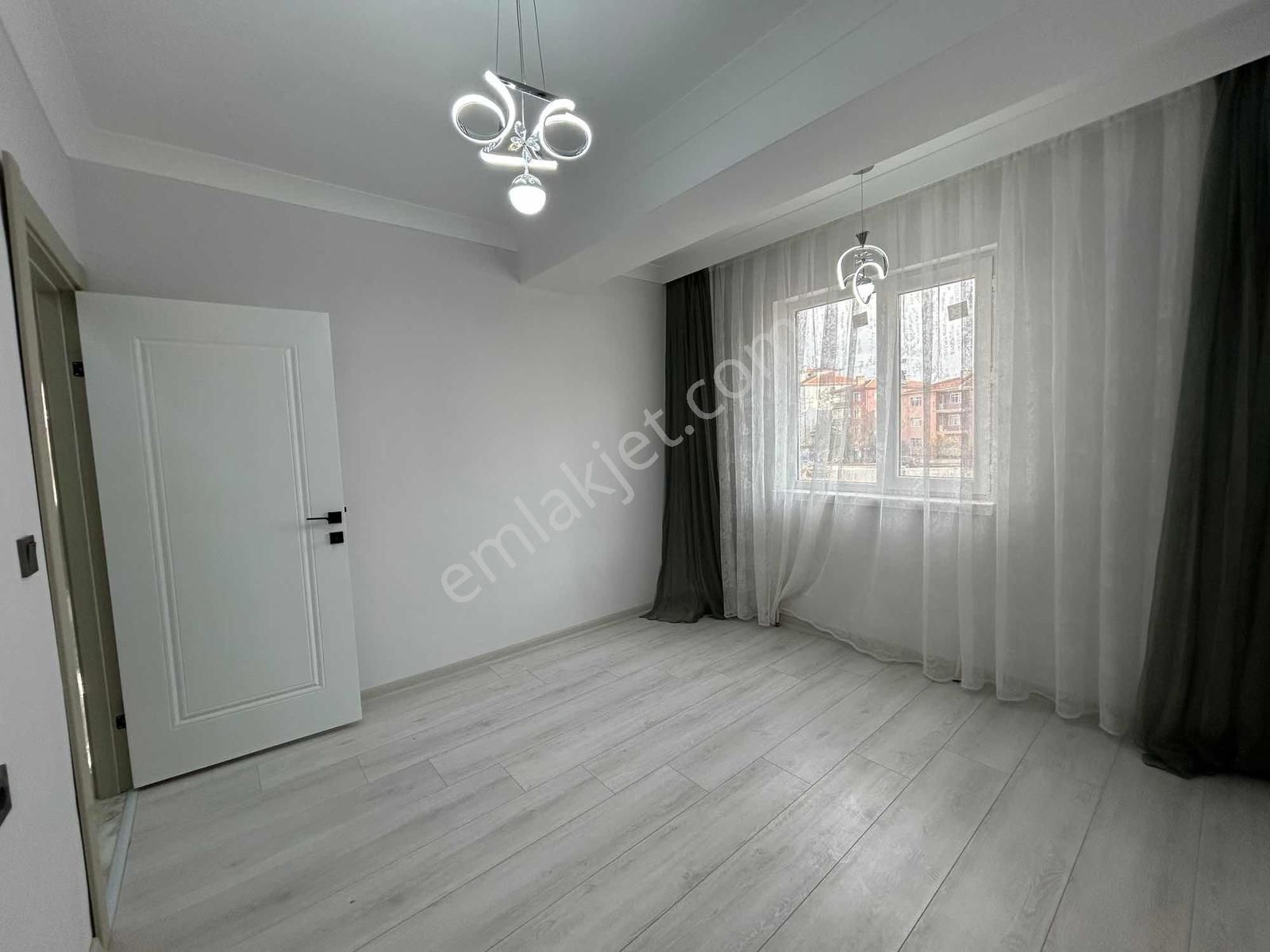 New Kent'den Ara Katta Sıfır Full Yapılı 2+1 Cadde Üzerind Daire - Görsel 28