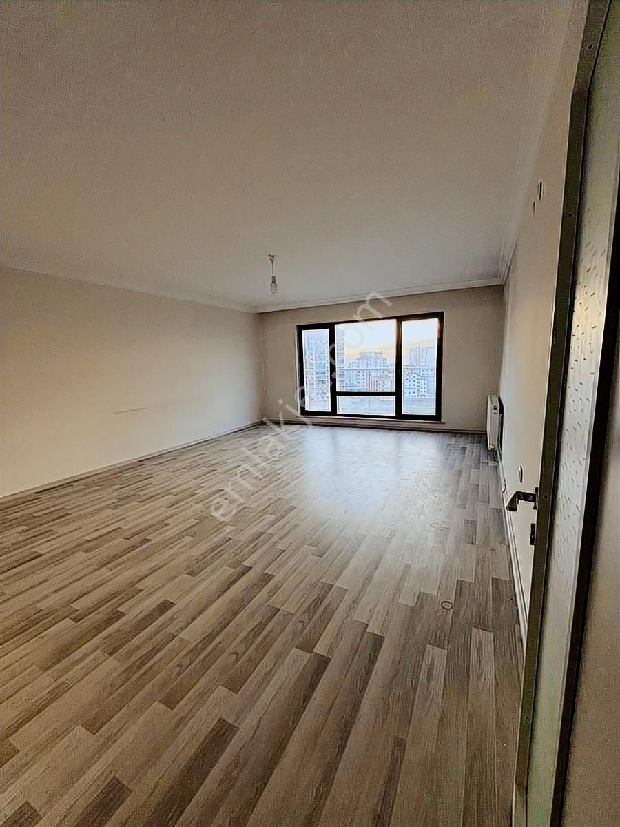 Yetimoğlu Emlak'tan Kiralık Katta 4+1 Site Dairesi - Görsel 3