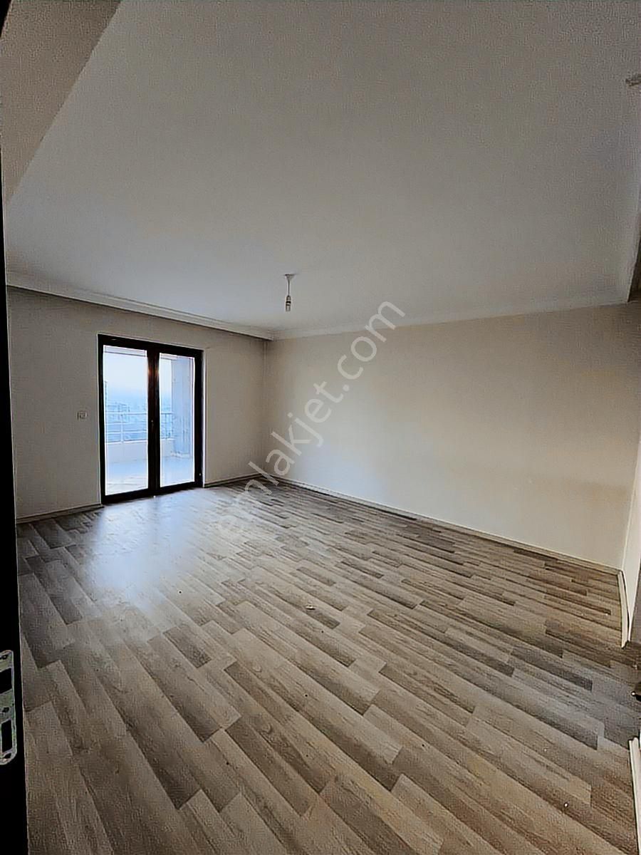 Yetimoğlu Emlak'tan Kiralık Katta 4+1 Site Dairesi - Görsel 7