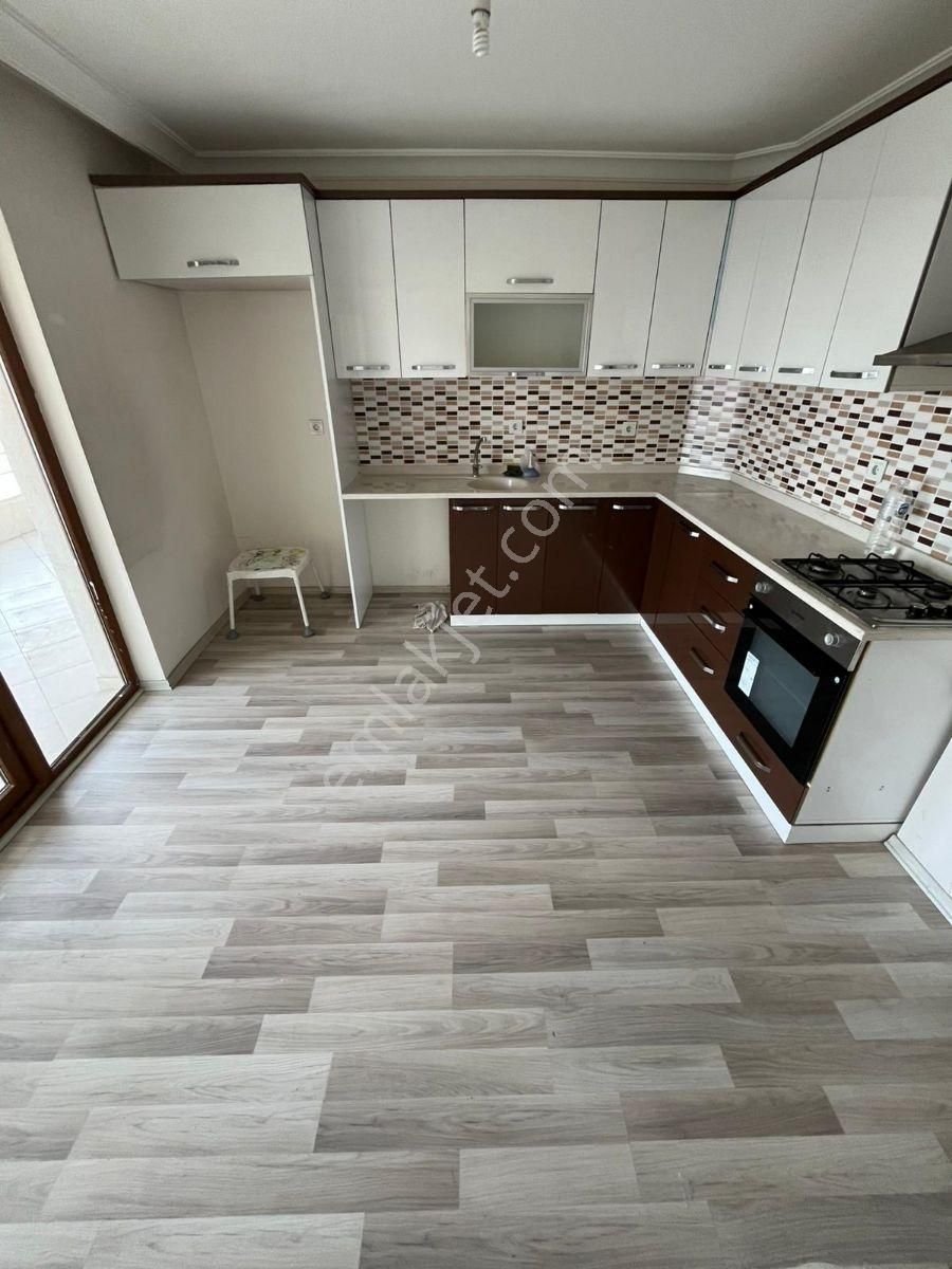 Yetimoğlu Emlak'tan Kiralık Katta 4+1 Site Dairesi - Görsel 5