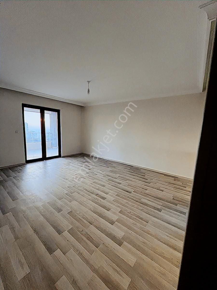 Yetimoğlu Emlak'tan Kiralık Katta 4+1 Site Dairesi - Görsel 13