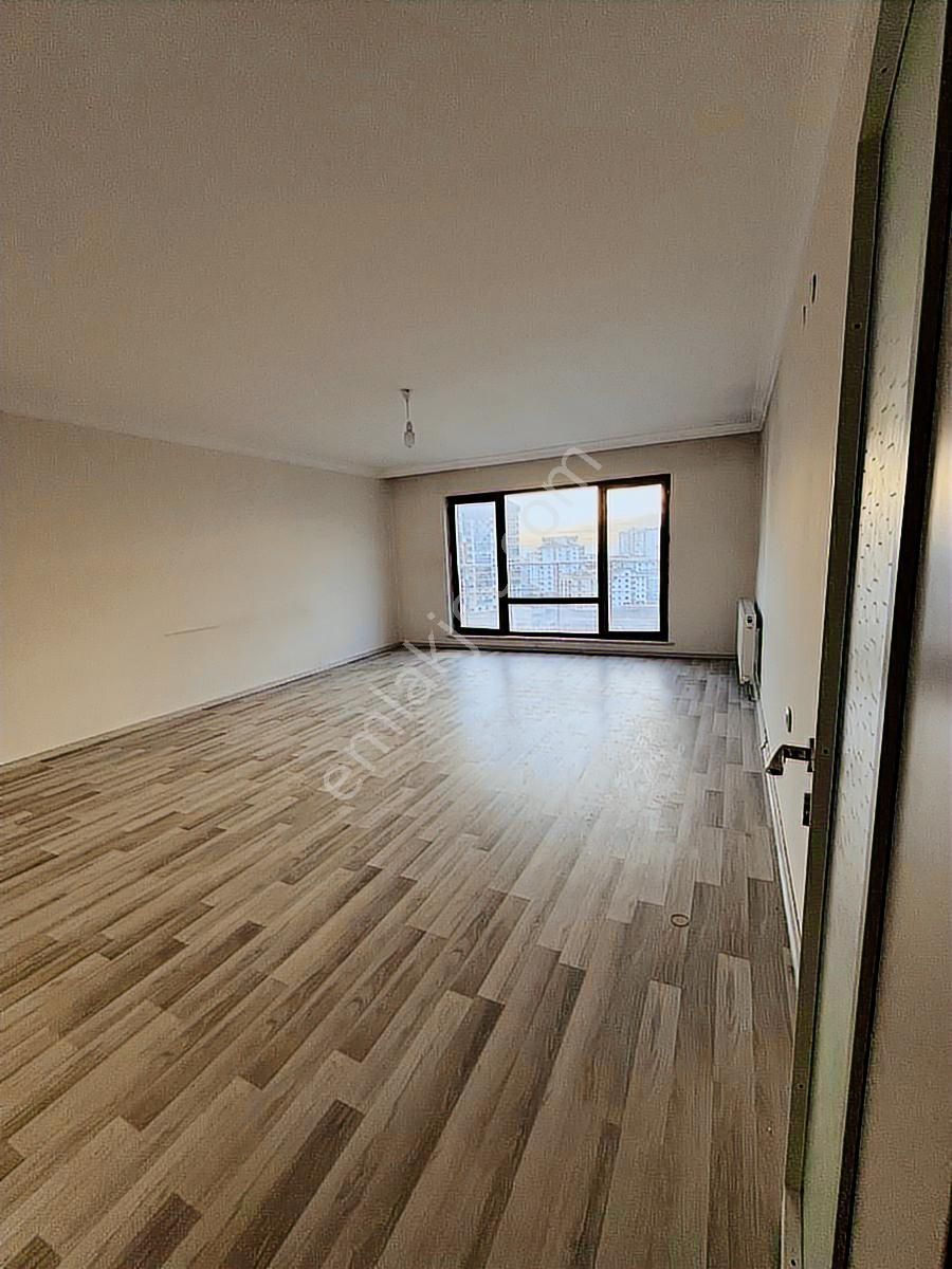 Yetimoğlu Emlak'tan Kiralık Katta 4+1 Site Dairesi - Görsel 21