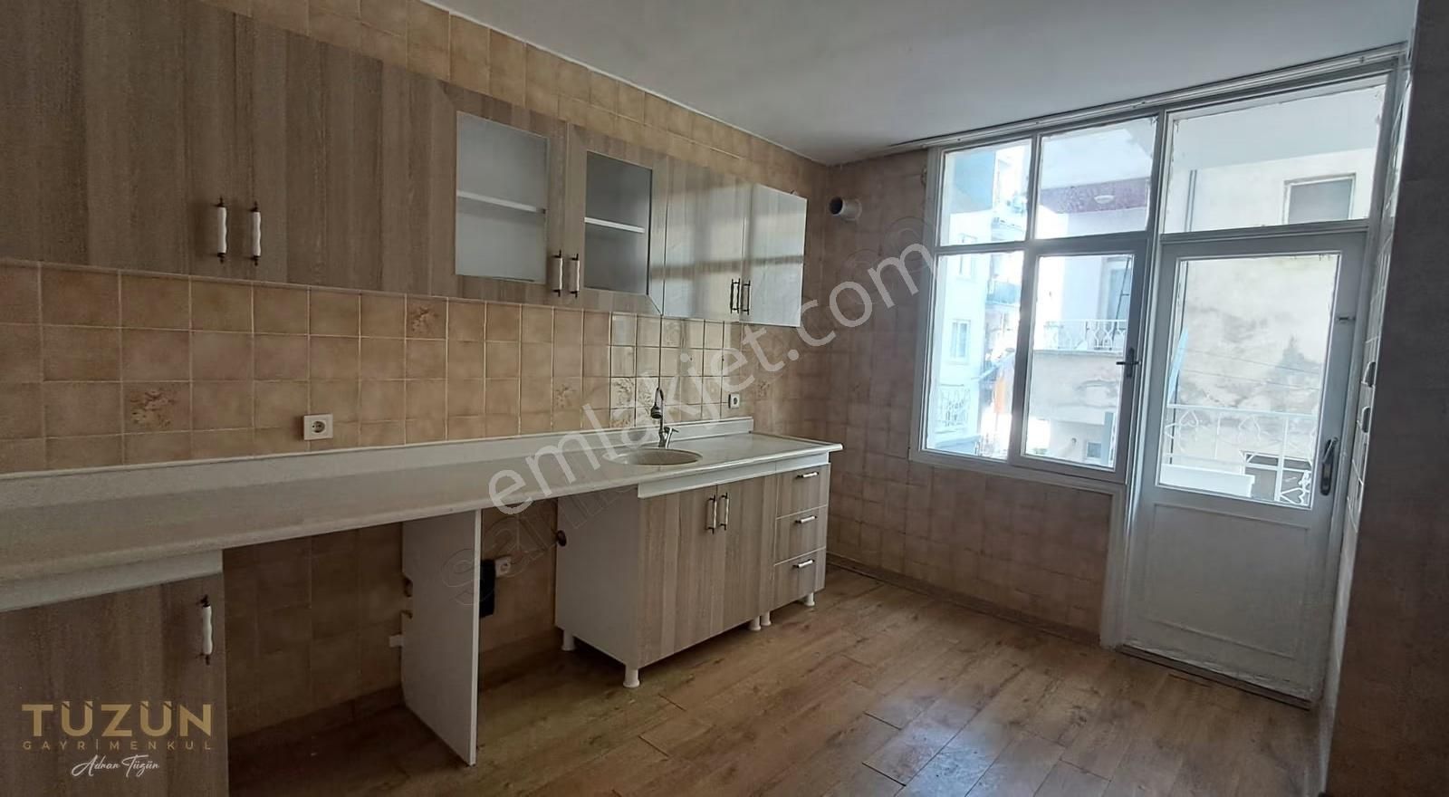 Tüzün'den Aydınlıkevler'de 3+1 Satılık Daire - Görsel 12