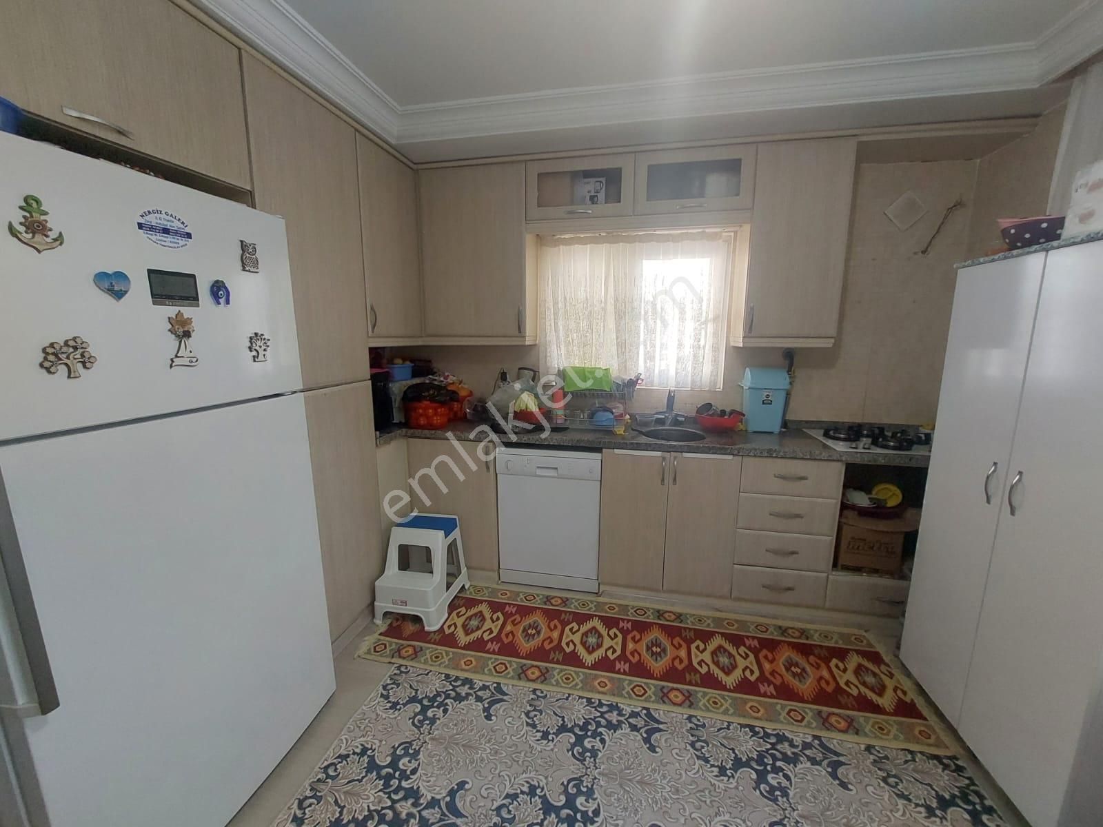 Selanik'ten Genç Binada 3+1 Kapalı Mutfak Her Kat Tek Daire - Görsel 2