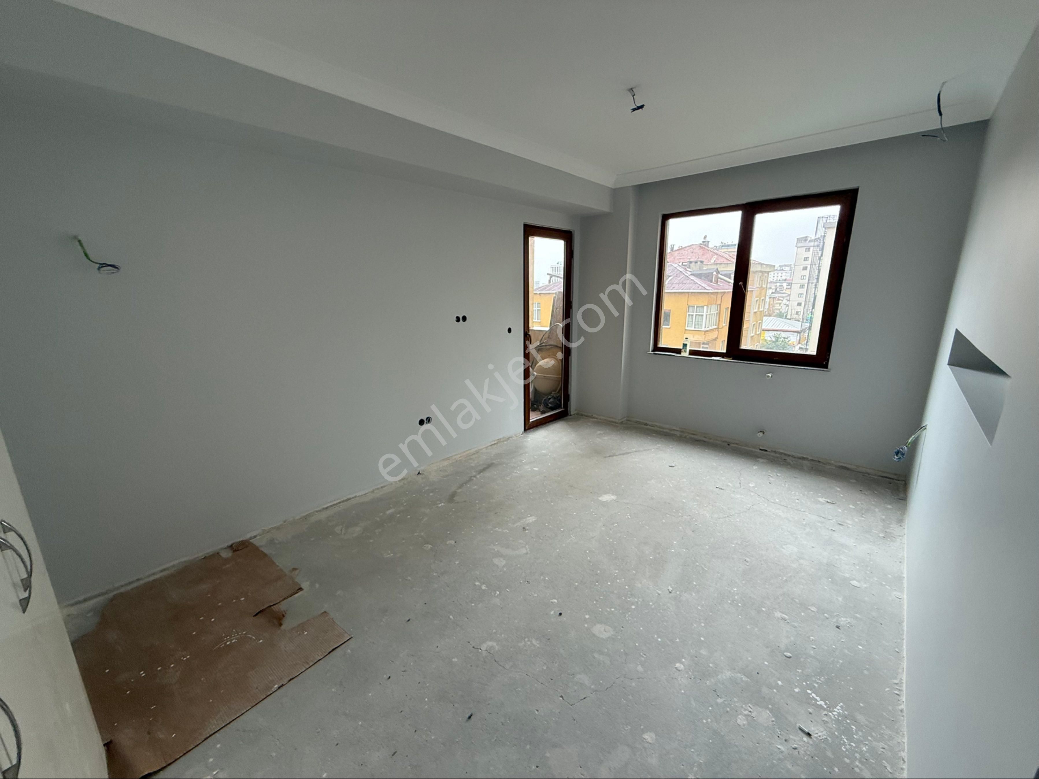 Şerifali Lüks Donanımlı Site Sıfır Daire Selimoğlu 4+1 - Görsel 23