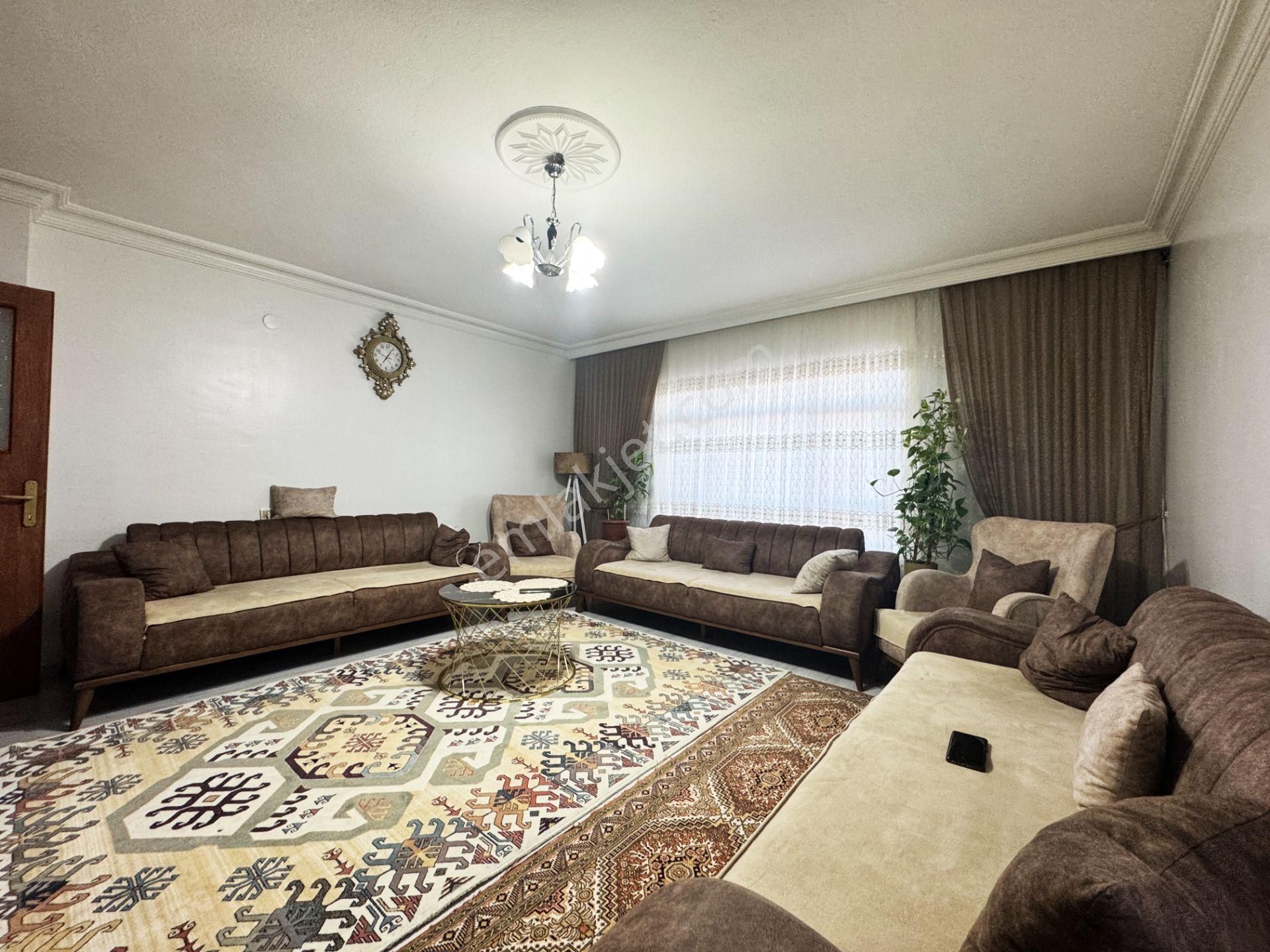 Pursaklar Mehmet Zengin Emlak'tan Merkez Mah. 3.kat 3+1 Yapılı Masrafsız Daire - Görsel 8